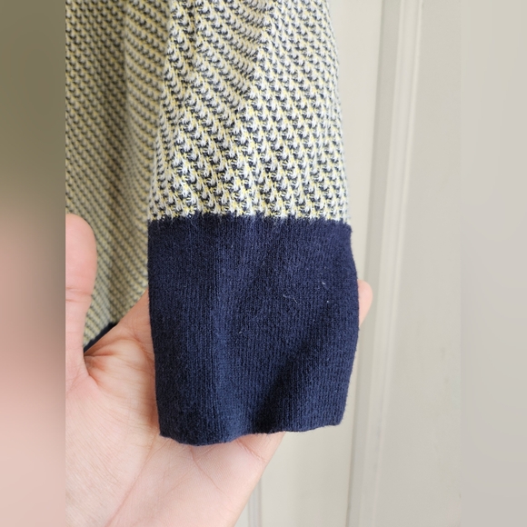 Ann Taylor Women's Cardigan Sweater, Size M - Picture 5 of 9